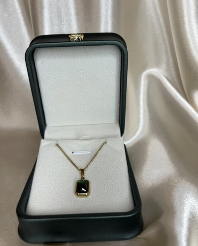 Emerald green square - square, pendant