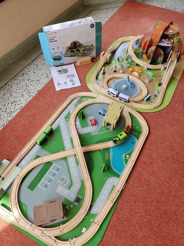 Little town wooden dinosaur - wooden,