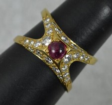 Stunning ruby cabochon and - ruby,
