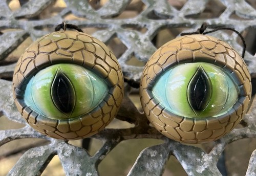 Creepy lizard alien - alien, dinosaur