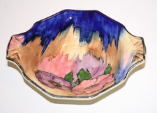 Tunstall Pottery floral  dish - 18cm long and beautiful.