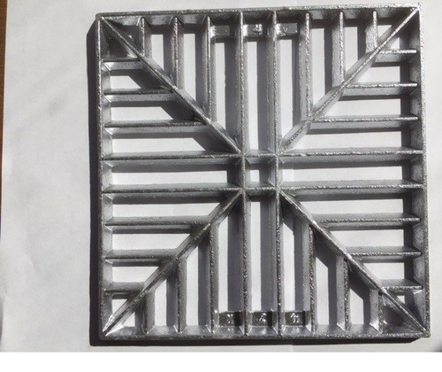 230mm square metal - (9"),