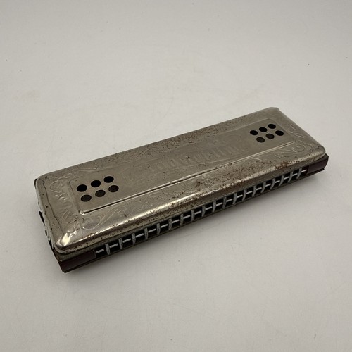 German tremolo harmonica - tremolo,