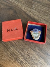 N.U.R 30 Years Membership Sterling Silver Enamel Badge Boxed Railwaymen