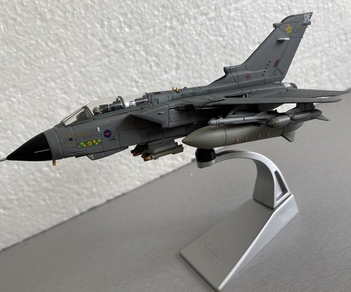 Corgi panavia tornado - gr4,, 31