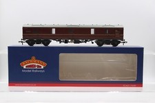 Bachmann 39-271C OO Gauge BR Mk1 GUV General Utility Van Maroon(Weathered)