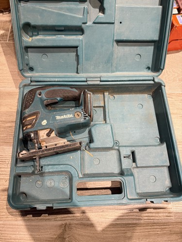 Makita jigsaw bjv180 body - -,