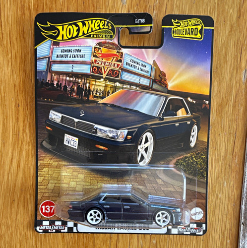 Hot wheels boulevard - hot, nissan