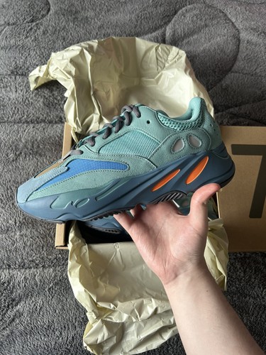 Authentic brand new - authentic,