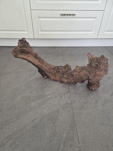 Fish tank driftwood - tank,
