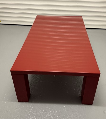 Red lacquer heals coffee - red,