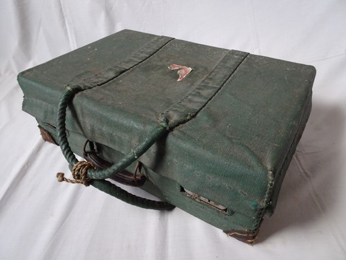 Unusual vintage leather - an,