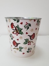 Emma Bridgewater Robins, Holly