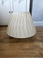 Large Pleat Pinch Lamp Shade