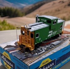 Boxed Athearn HO Burlington