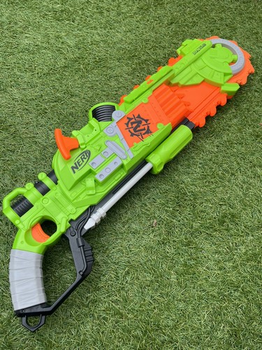 Rare discontinued nerf zombie - rare,