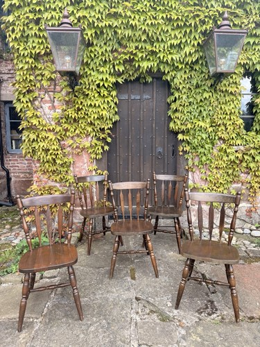 Vintage rustic windsor style - rustic,