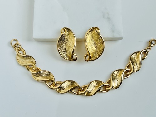 Vintage 1980s carat gold - 22,