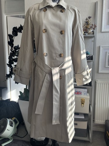 Dannii minogue trench coat - minogue,