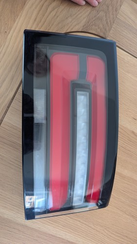 Discovery l462 rear light - 5,