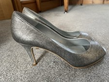HB Espana Silver Heels Size