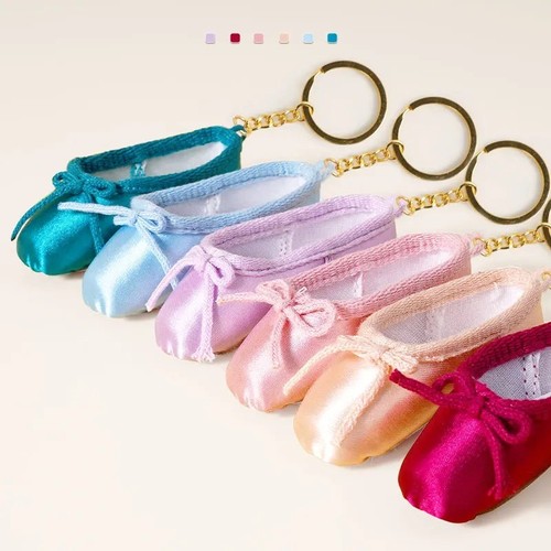 Mini satin pointe shoes - mini,