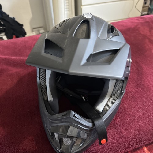 Crash helmet brand new size - helmet,