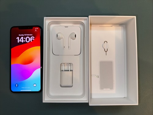 Iphone max space - iphone, xs