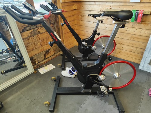 Keiser black indoor studio - black,