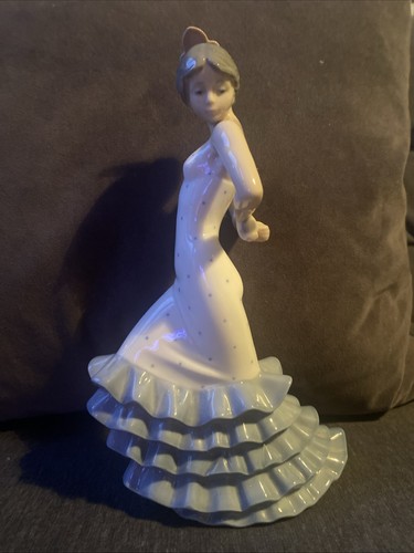 Nao lladro flamenco - by,