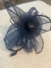 Beautiful Navy Blue Woman’s Fascinator For Weddings/races. Headband,Detachable