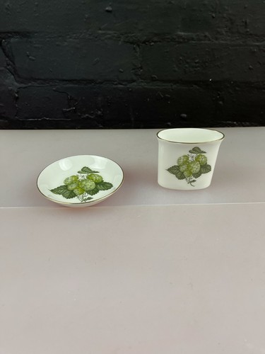 Royal worcester mathon hop - worcester,