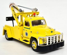 1ST Gear 1/34 - Diamond T Tow