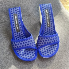 United nude mobius - mid, summer