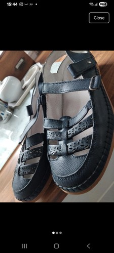 Damart size navy - ee,