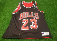 Jordan #23 Chicago Bulls Vintage 90's Champion NBA Reversible Jersey Vest (40)