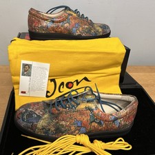 Icon Art To Wear Leather Lace