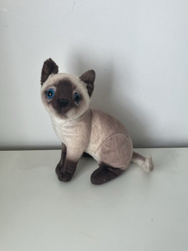 Lifelike realistic siamese cat - lifelike,