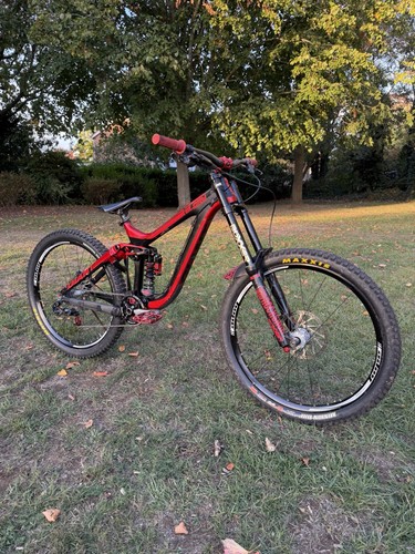 Giant glory advanced - giant, downhill