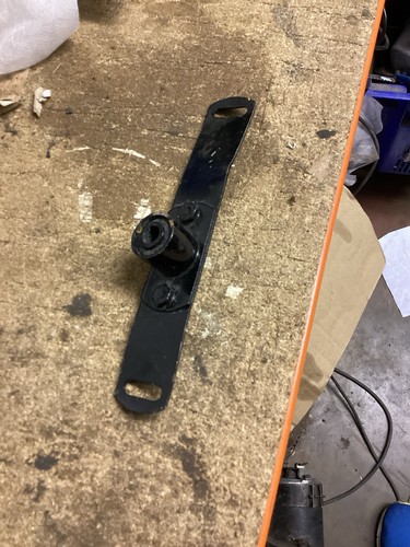Jaguar type accelerator bush - jaguar, e