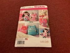 Simplicity 1342 Stuffed Dolls