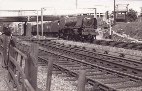 Photograph locomotive 46256 - -,
