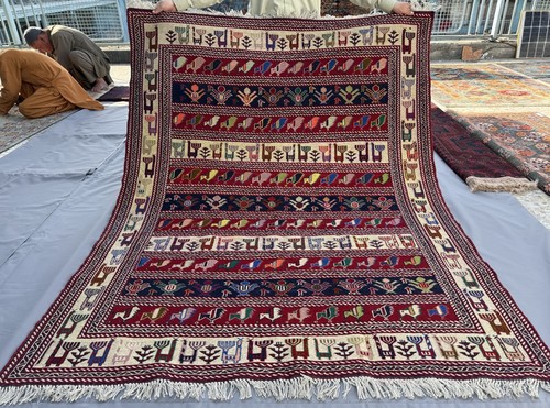 Fine pictorial sumak kilim - sumak, rug
