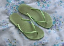 HAVAIANAS Light Green Flip-Flops UK : 5 : Brazil : 37 - 38 : Eur 39 - 40