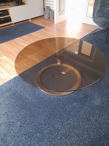 Designer round smoked glass - round,