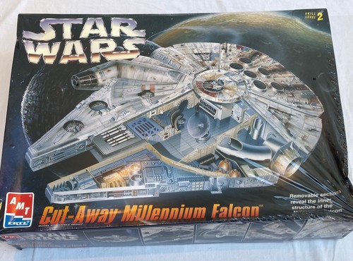 Star wars millennium falcon - wars,
