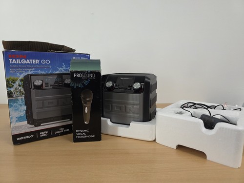 Speaker radio and microphone - speaker,,