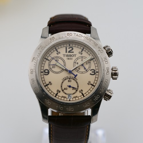 Tissot chronograph quartz - v8,