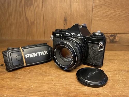 Near mint pentax mv1 - near, black