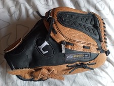 Louisville Slugger baseball/ softball glove GEN1200P  Right hand throw 12 inch.